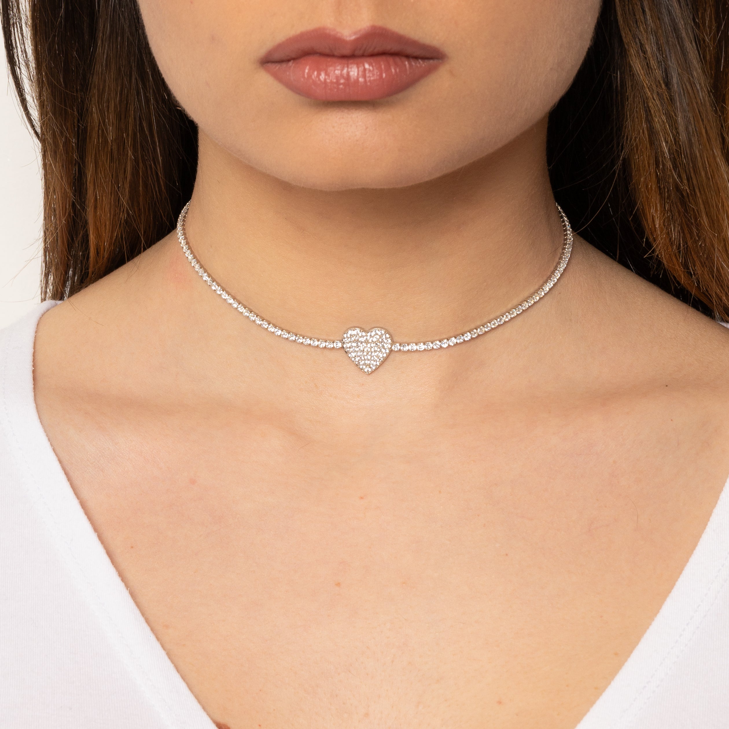 Luxury heart choker